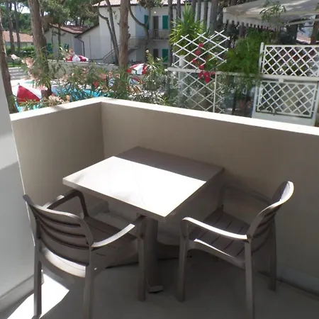 Newly Constructed With Pool And Hot Tub Apartment Bibione